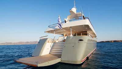 Stern shot