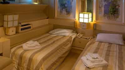 Twin Cabin