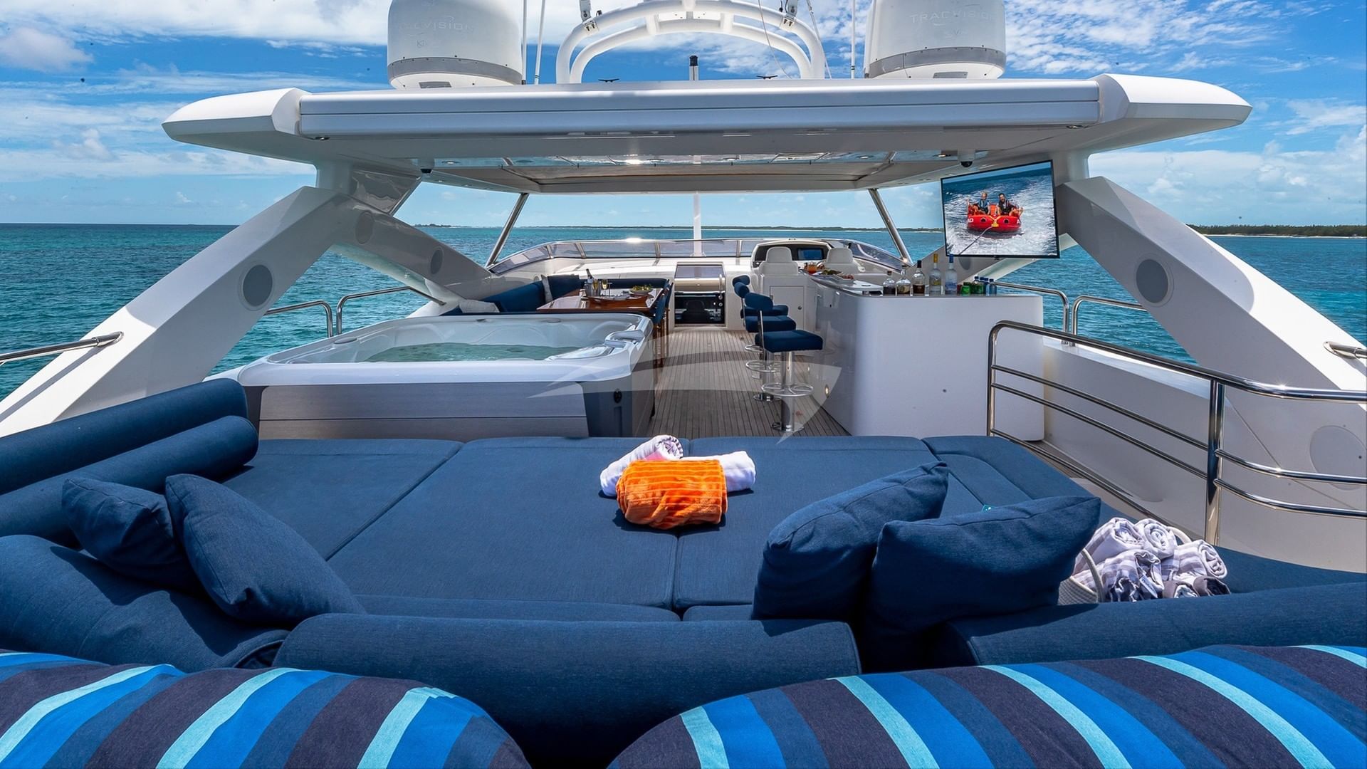 Flybridge Looking Forward