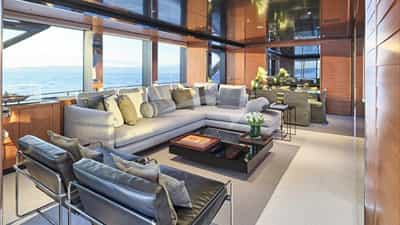 Main Salon 2