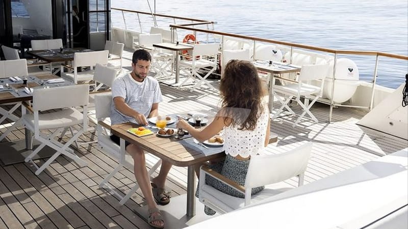 Deck Dining