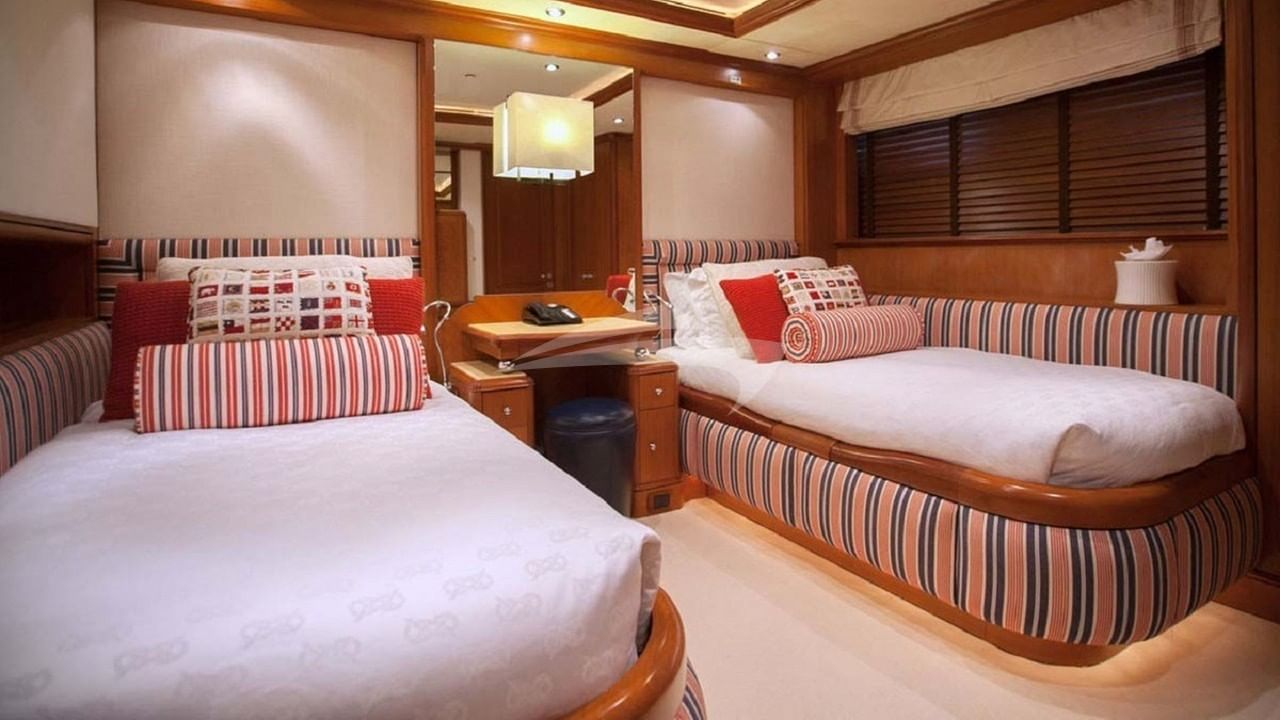 Twin Cabin (Mulberry)