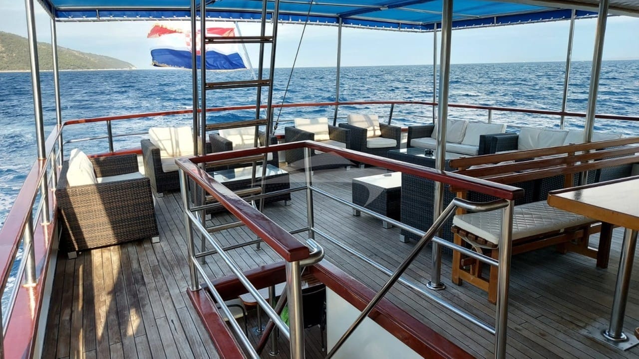 Deck Seating