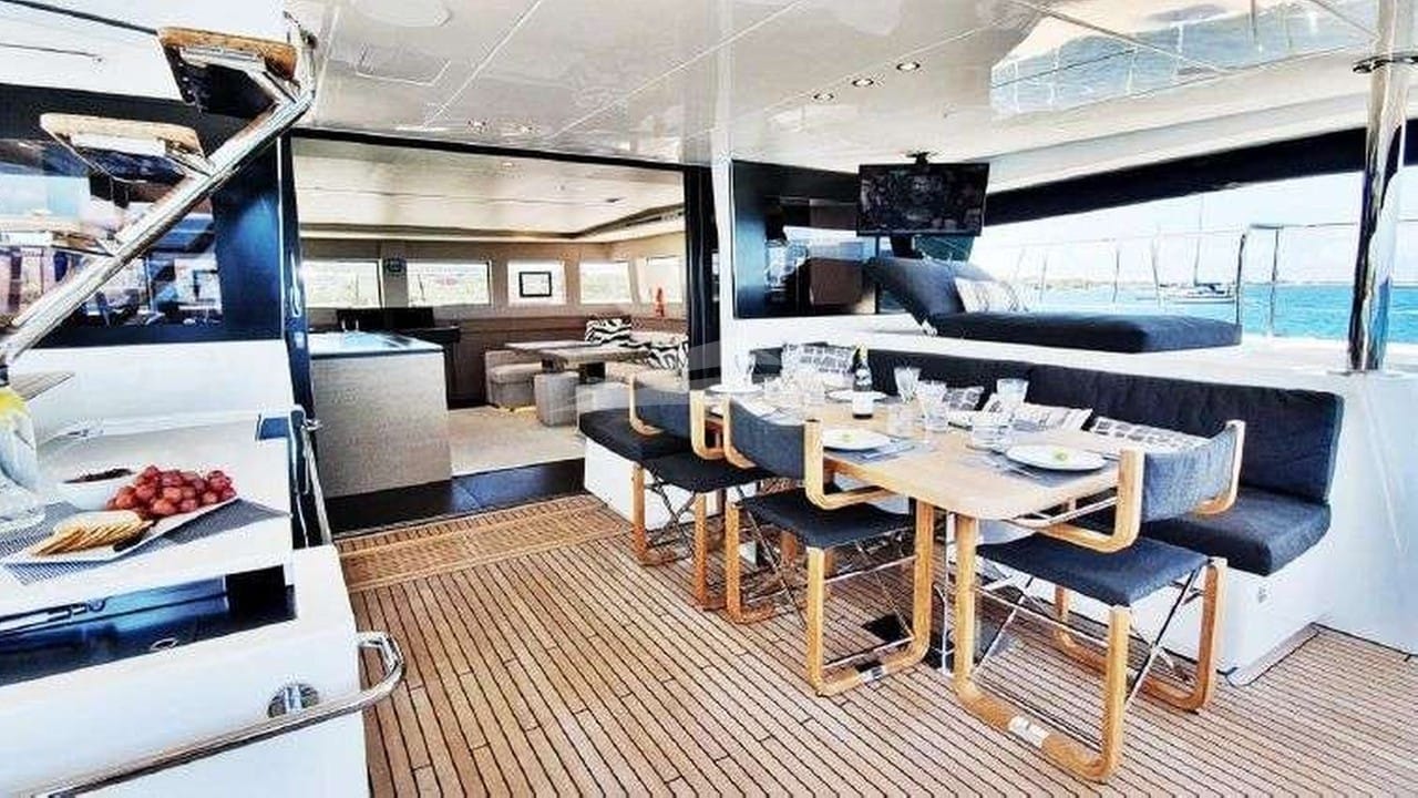 Aft Deck Dining area