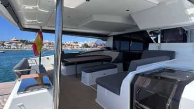 Aft deck starboard side