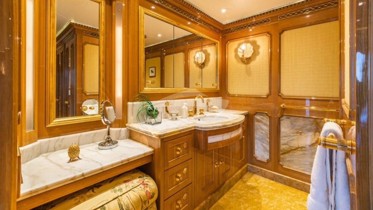 Master Bathroom Master Bathroom