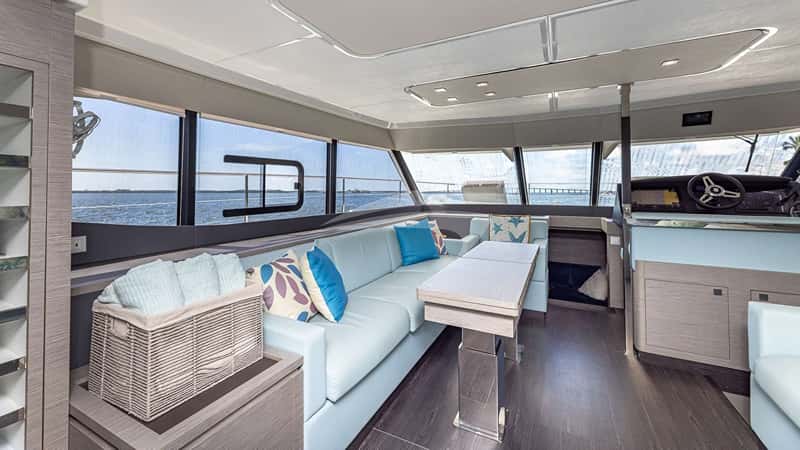 HAPPY PLACE 13m motor yacht charter, photo 3