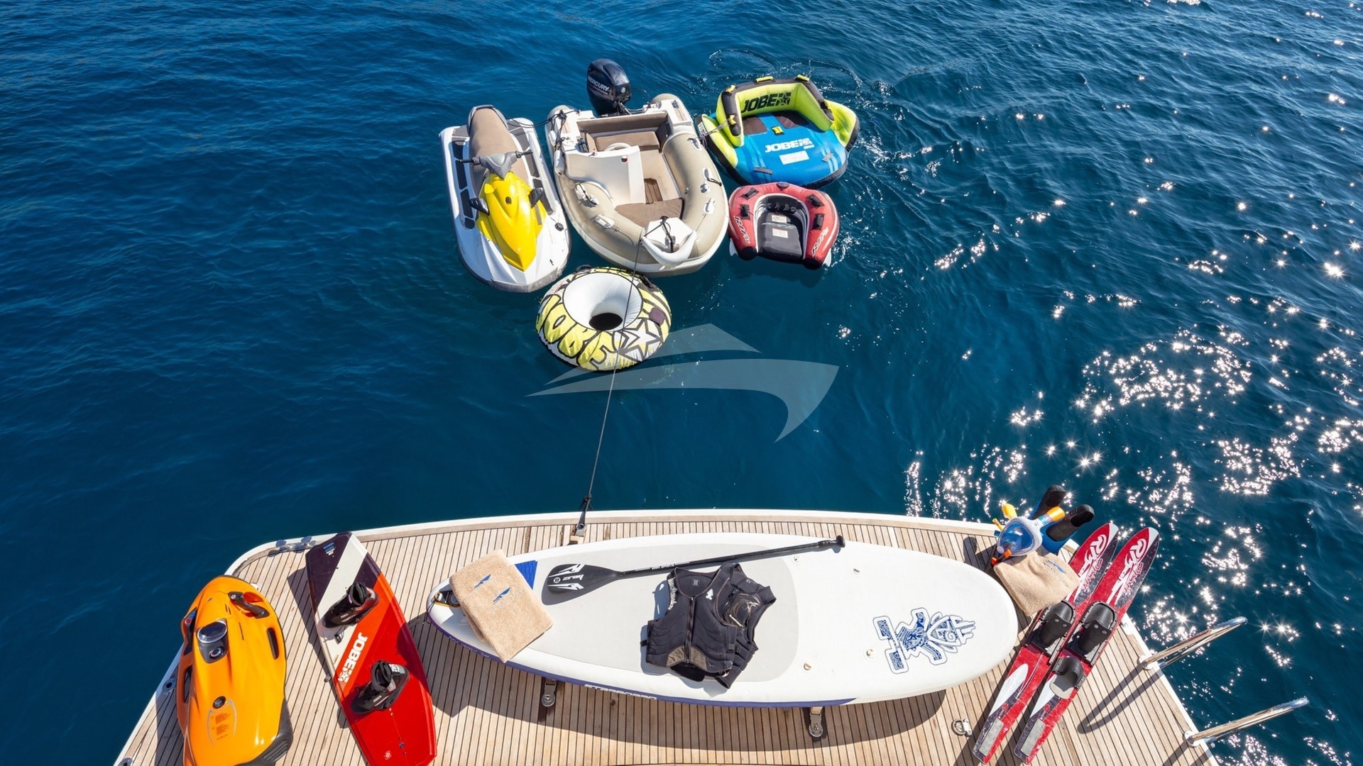 Motor Yacht Amoraki toys