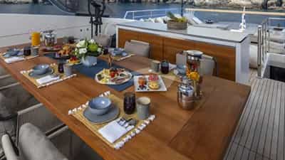 Deck Dining