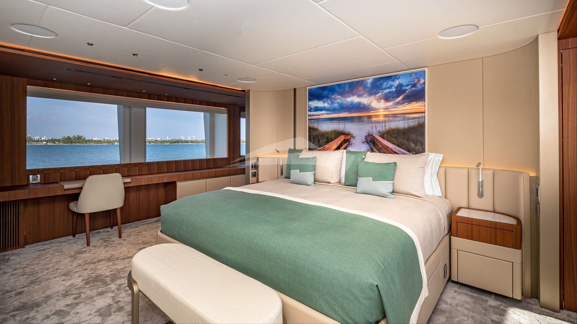 RISING DAWN Master Stateroom