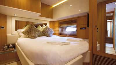 Guest cabin