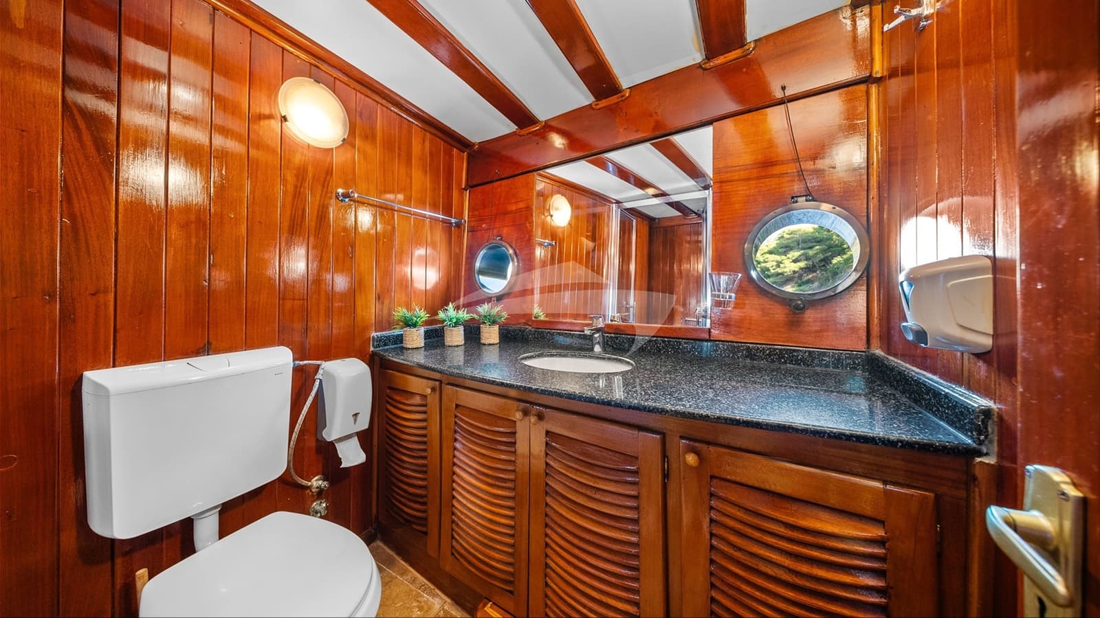 ELEGANZA, photo from the yacht portfolio 23