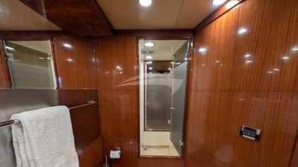 A GREAT ESCAPE 31m motor yacht charter, photo 12