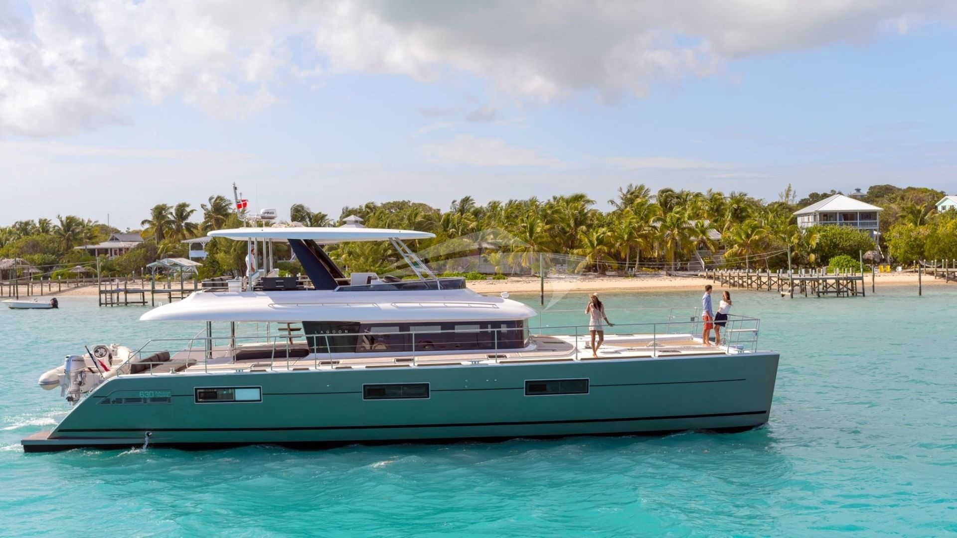 Anchor right off the beach