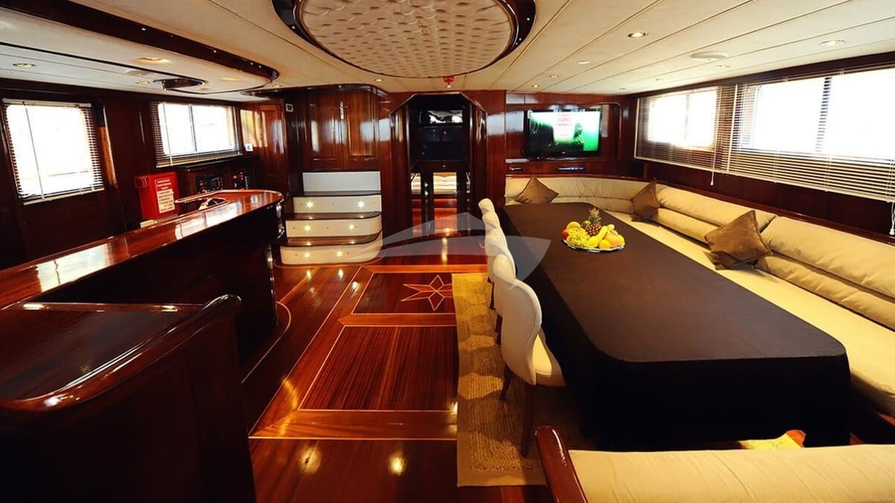 DEAR LILA, photo from the yacht portfolio 9
