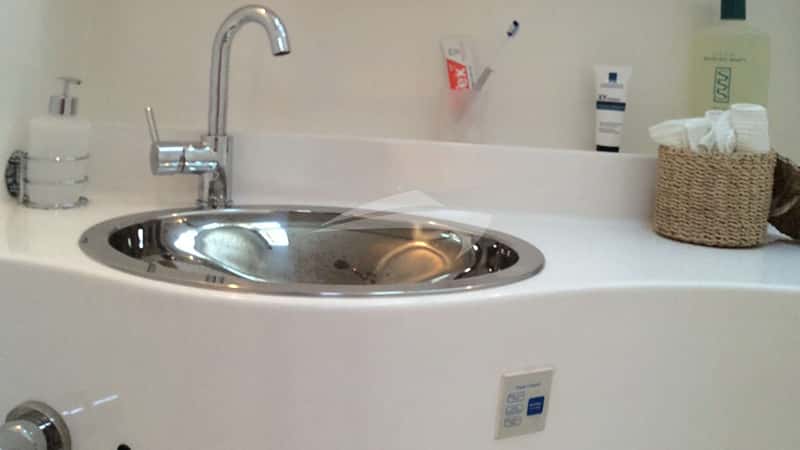UHURU 17m sailing yacht charter, photo 7