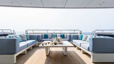 Main deck aft