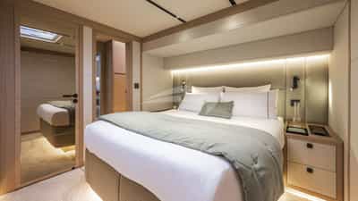 Lagoon Eighty2 sistership