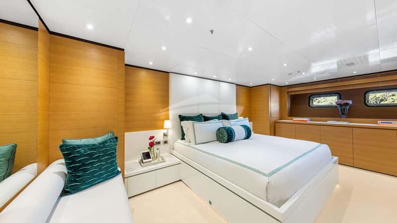 MISCHIEF 54m motor yacht charter, photo 7