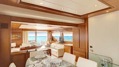 Dining & Salon