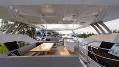 Flybridge