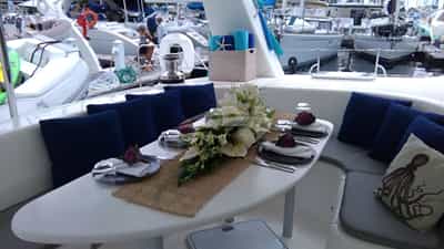 Alfresco dining in the cockpit