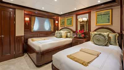 Twin Cabin