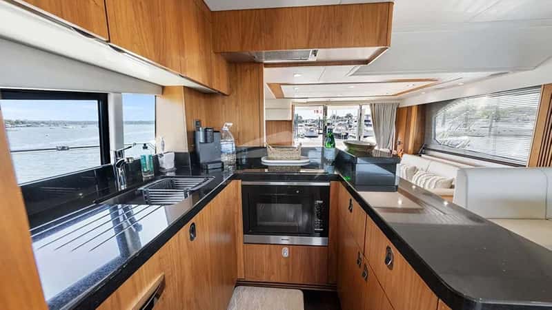 GUARDIAN OF THE SEA 21m motor yacht charter, photo 10
