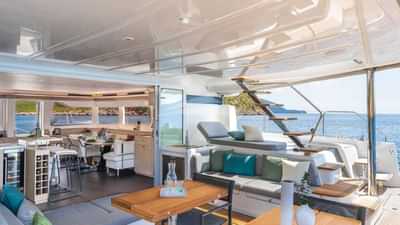 Aft dinette