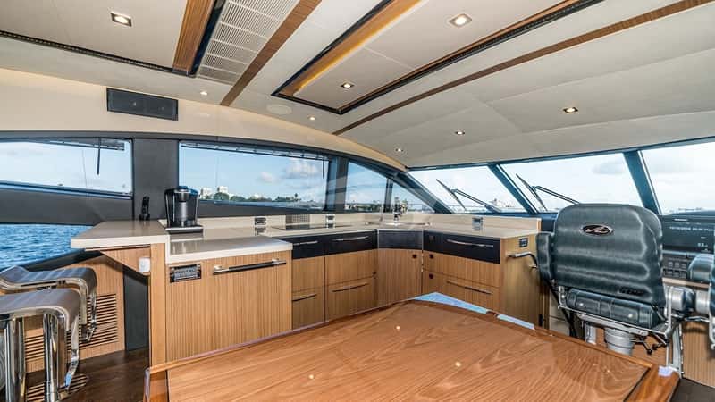 KRAKEN 20m motor yacht charter, photo 8