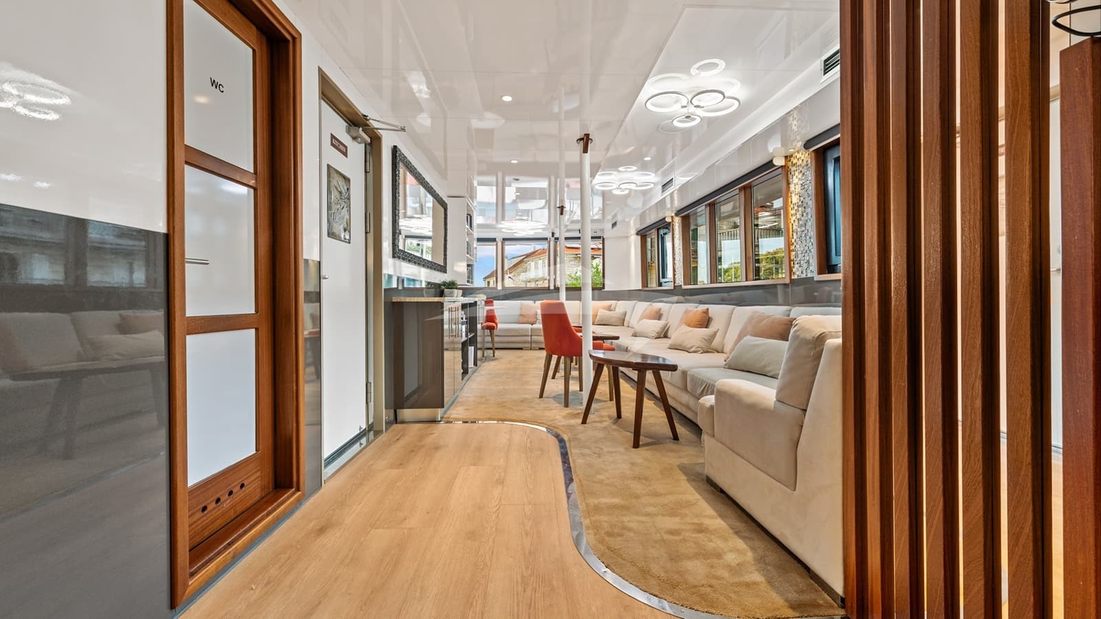QUEEN ELEGANZA, photo from the yacht portfolio 22
