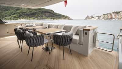Aft Deck Seating