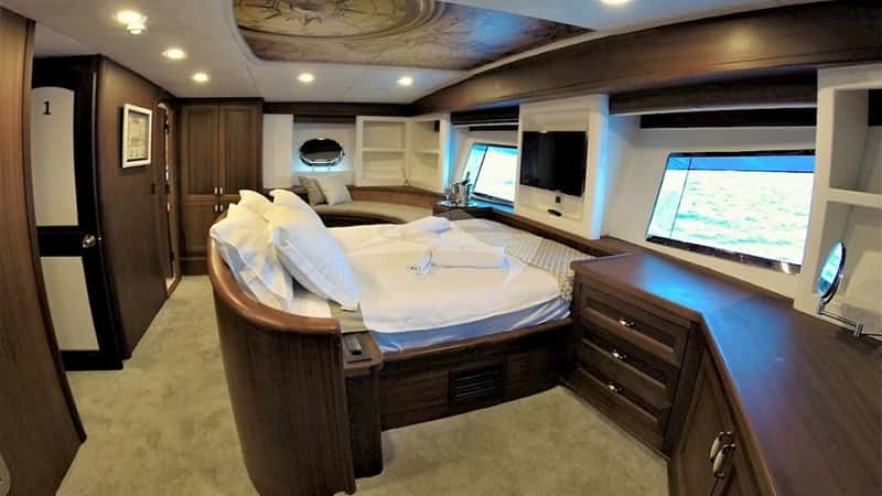 VIRTUOSO 35m sailing yacht charter, photo 6