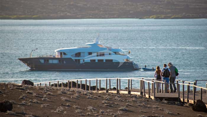 INFINITY 49m motor yacht charter, photo 3
