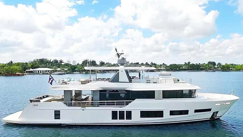 CYRA 32m motor yacht charter, photo 4