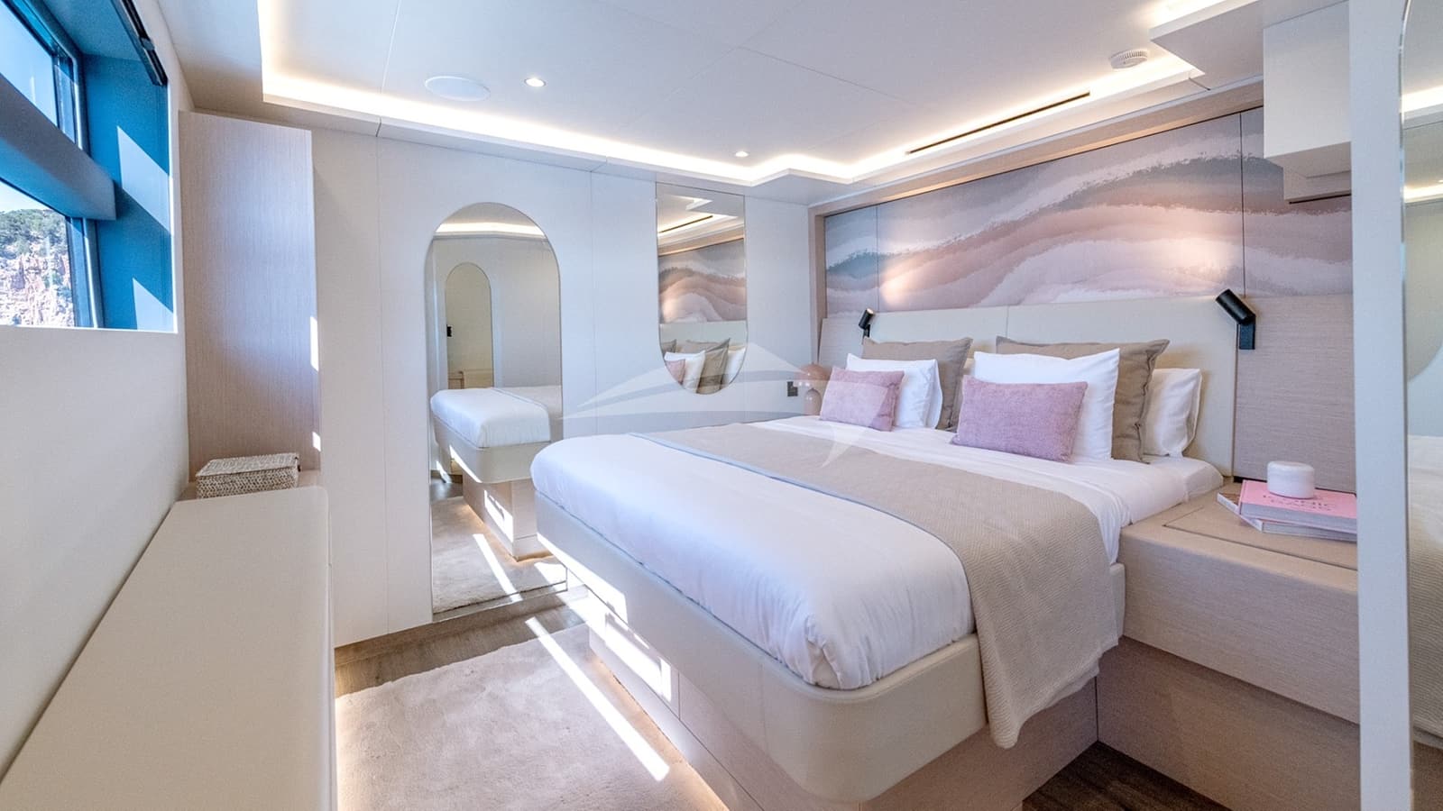 WINDKIND, photo from the yacht portfolio 18