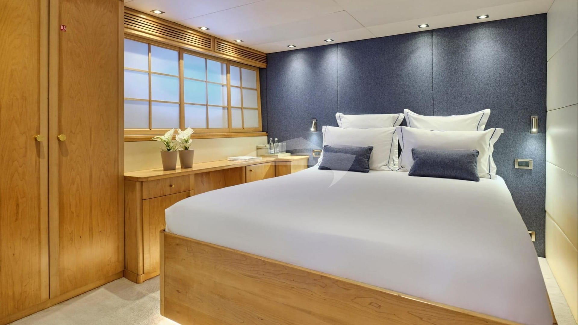 Double Cabin