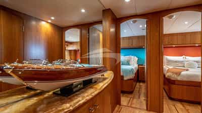 LOWER DECK FOYER
