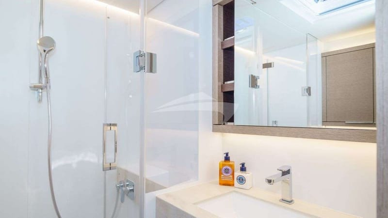 Delightful bathrooms on Paloma