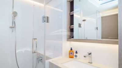 Delightful bathrooms on Paloma