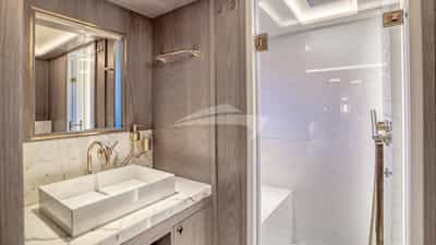 Twin Cabin Bathroom