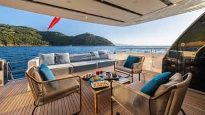 Deck seating