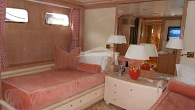 Twin Cabin