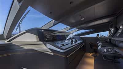 N1 Mangusta 165 REV Wheelhouse