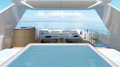 Deck Jacuzzi