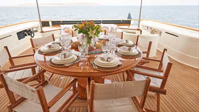 Al Fresco Dining