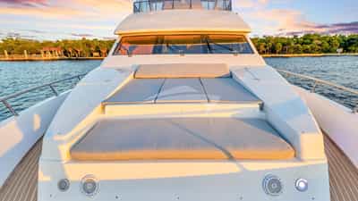 Bow seating and sunpads