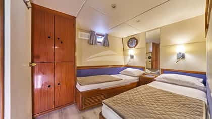 FORTUNA 33m motor yacht charter, photo 13