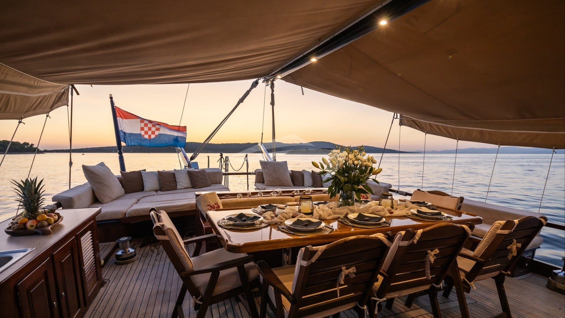 Aft Deck Dining