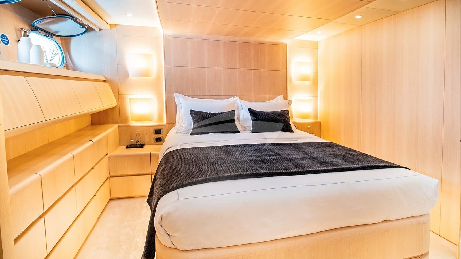 PAREAKI II, photo from the yacht portfolio 14